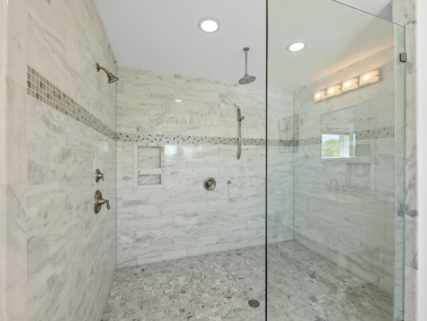 Holmes Beach Luxury Six Bedroom Villa