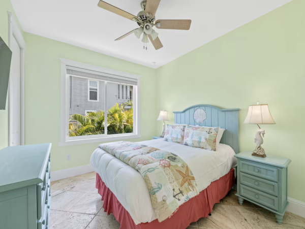 Holmes Beach Luxury Six Bedroom Villa