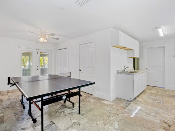 Holmes Beach Luxury Six Bedroom Villa