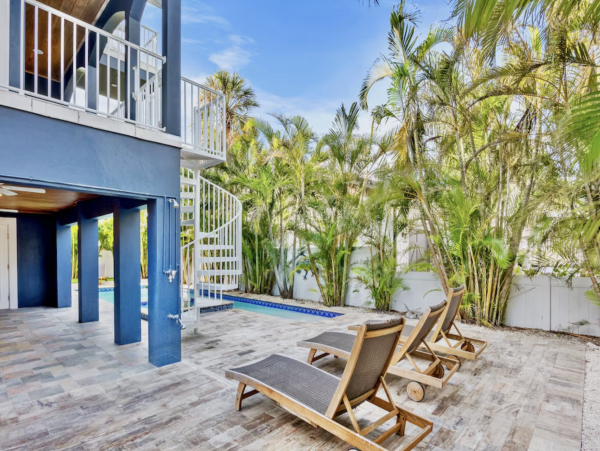 Holmes Beach Luxury Six Bedroom Villa