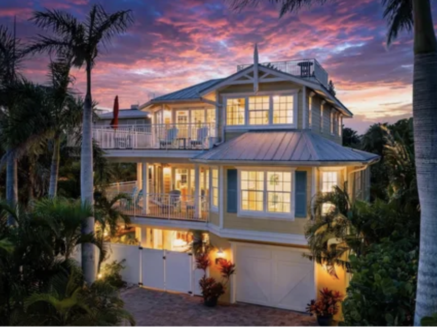 Holmes Beach Luxury Six Bedroom Villa