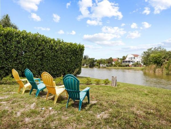 Sanibel Vacation Pool Home Four Bedrooms Sleeps 8 Guests