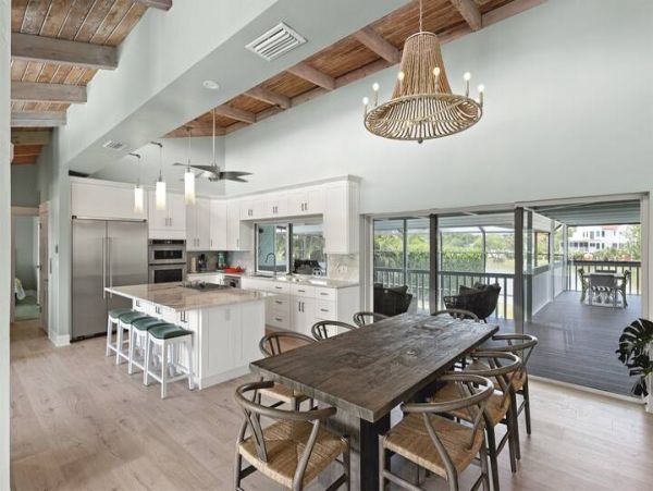 Sanibel Vacation Pool Home Four Bedrooms Sleeps 8 Guests