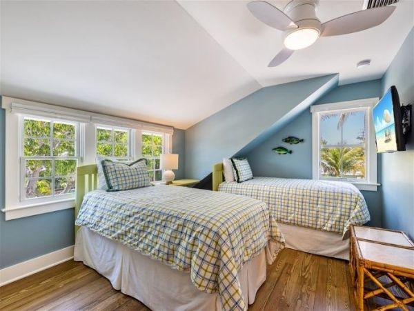 Walk to Beach Boca Grande Vacation Home Five Bedrooms