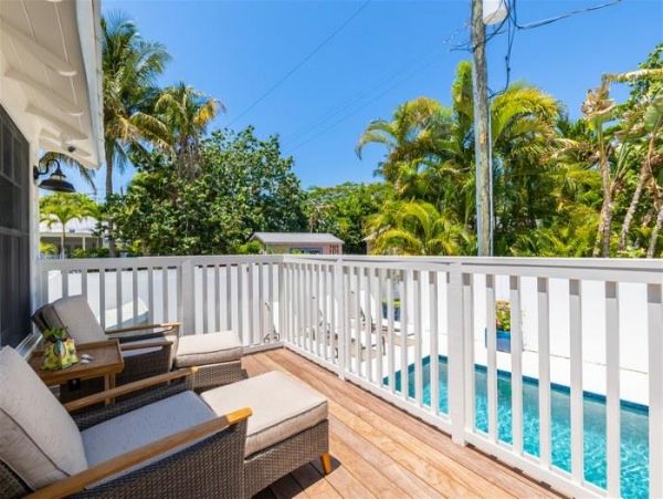 Walk to Beach Boca Grande Vacation Home Five Bedrooms