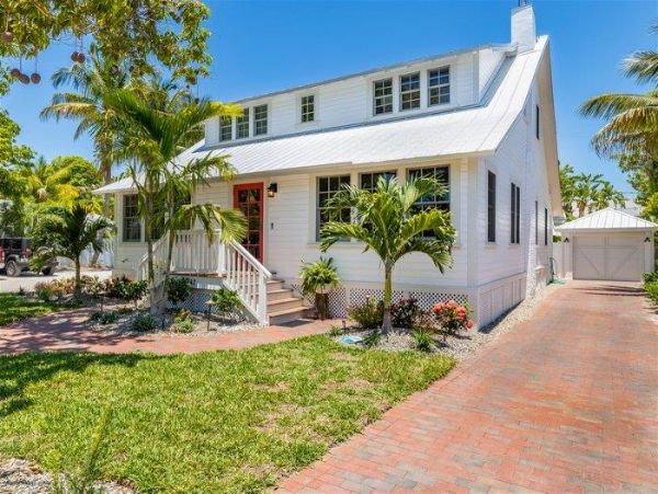 Walk to Beach Boca Grande Vacation Home Five Bedrooms