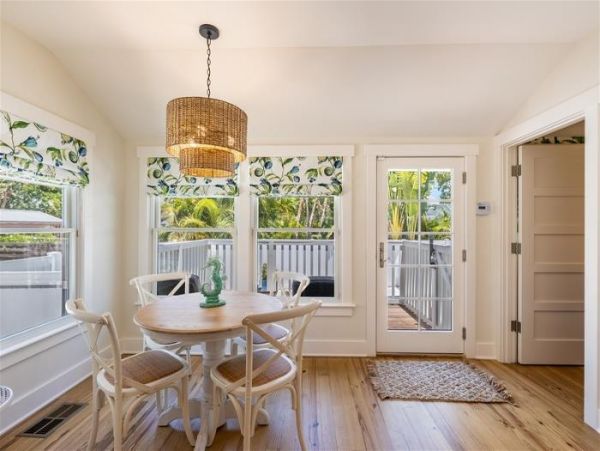 Walk to Beach Boca Grande Vacation Home Five Bedrooms