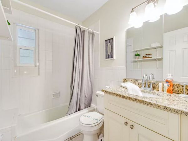 Lovely Sarasota Vacation Cottage -  Sleeps 4 Guests