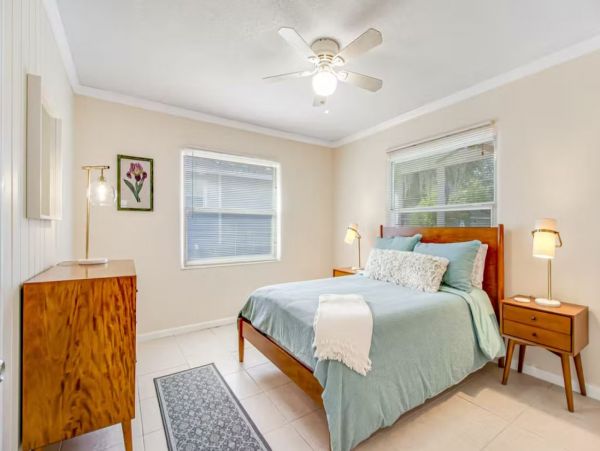 Lovely Sarasota Vacation Cottage -  Sleeps 4 Guests