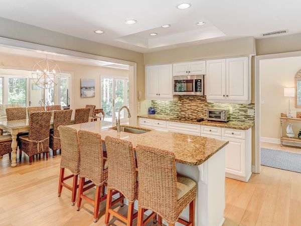 Hilton Head Home 1009176