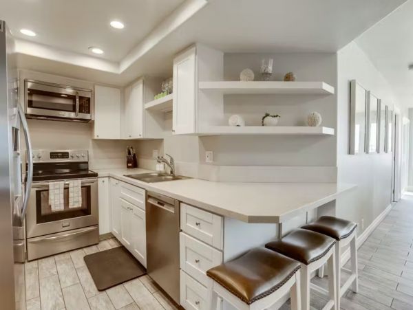Four Bedroom Oceanfront Beach Rental in Mission Beach