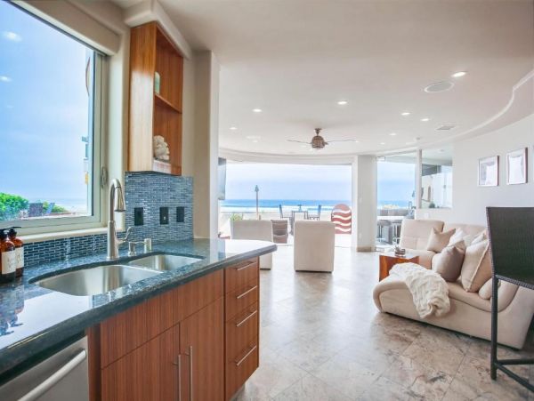 On Beach San Diego Vacation Condo Two Bedrooms Ocean Views