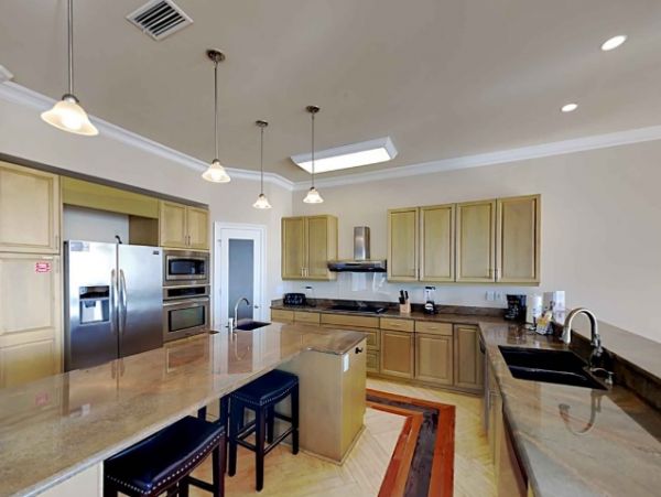 Beach Front Orange Beach 7 Bedroom Vacation Home Sleeps 28