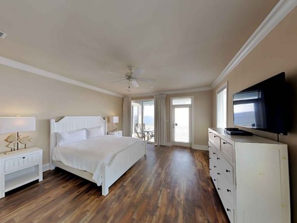 Beach Front Orange Beach 7 Bedroom Vacation Home Sleeps 28