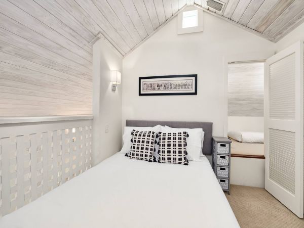 Inlet Beach Vacation Pool Home Six Bedroom + Guest House