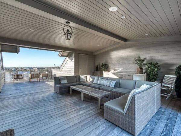 Magnificent Residence in Rosemary Beach Sleeps 20 Guests