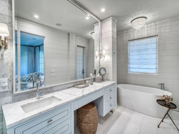 Magnificent Residence in Rosemary Beach Sleeps 20 Guests