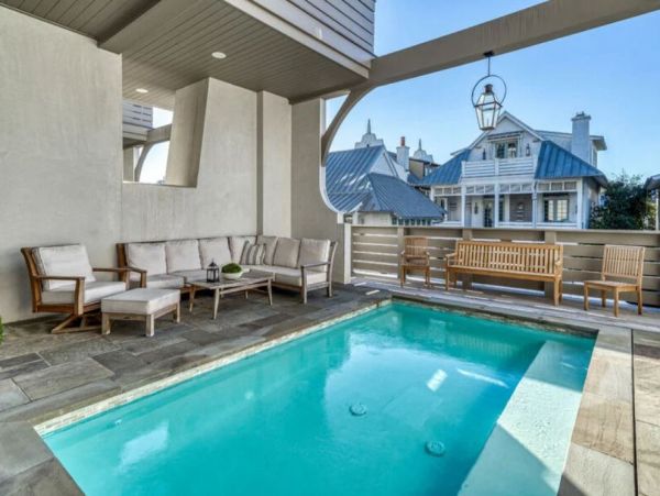 Magnificent Residence in Rosemary Beach Sleeps 20 Guests