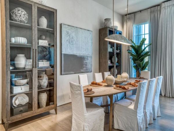 Magnificent Residence in Rosemary Beach Sleeps 20 Guests