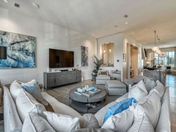Magnificent Residence in Rosemary Beach Sleeps 20 Guests
