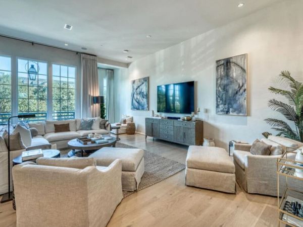 Magnificent Residence in Rosemary Beach Sleeps 20 Guests