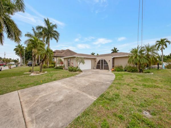 Beautiful Vacation Home in Cape Coral with Dock, Pool & Spa