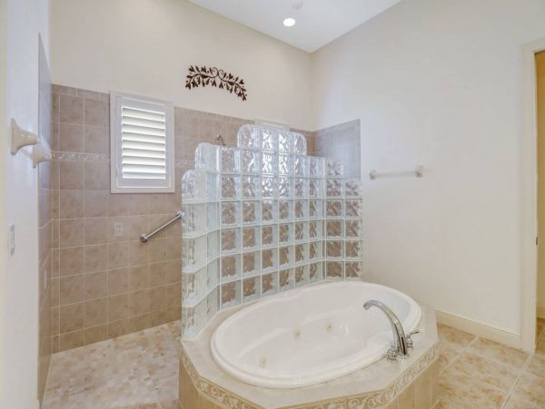 Water Views Cape Coral Vacation Pool Home Three Bedrooms