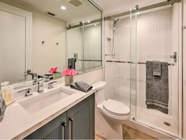 Naples Walk to Beach Vacation Condo Two Bedrooms With Pool