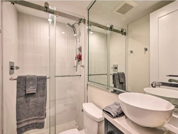Naples Walk to Beach Vacation Condo Two Bedrooms With Pool