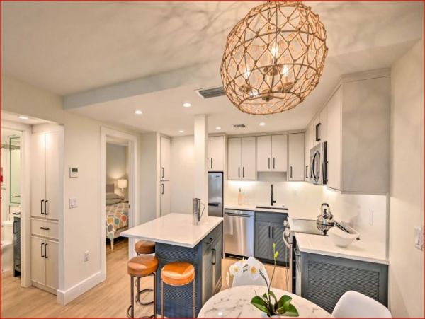 Naples Walk to Beach Vacation Condo Two Bedrooms With Pool