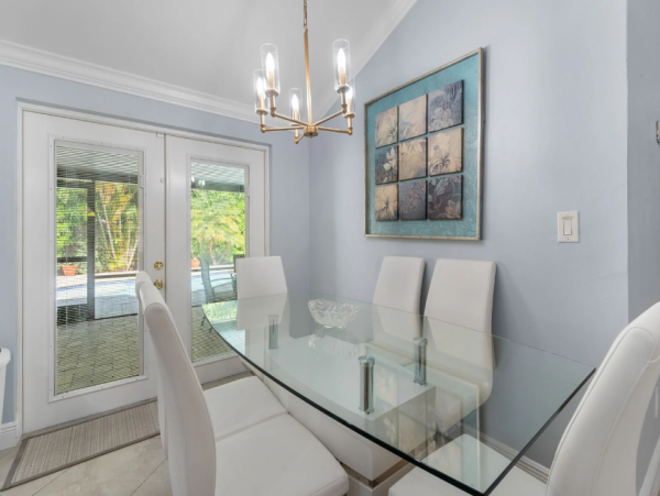 Charming Naples Home with 3-Bedrooms and Pool
