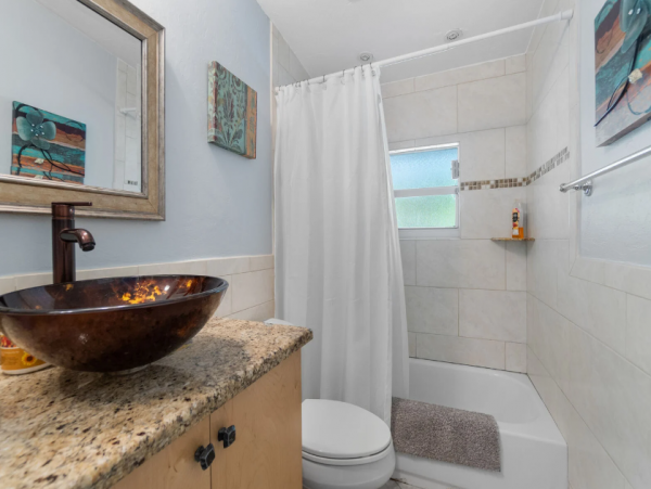 Charming Naples Home with 3-Bedrooms and Pool
