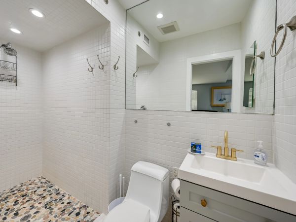 Naples Vacation Pool Home Four Bedrooms Sleeps 8 Guests