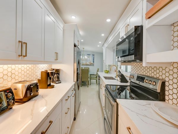 Naples Vacation Pool Home Four Bedrooms Sleeps 8 Guests