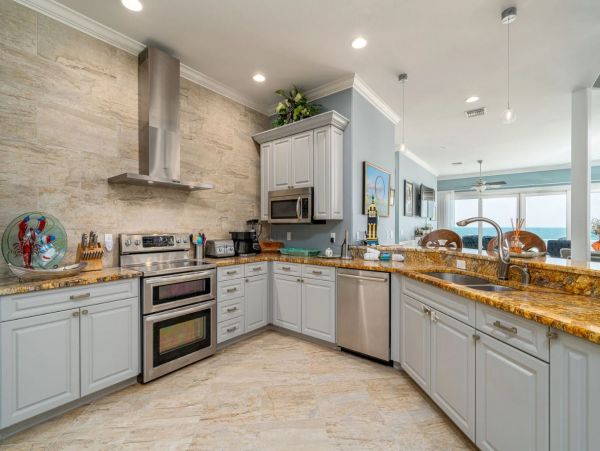 Fort Myers Beach Oceanfront Vacation Home Sleeps 19 Guests