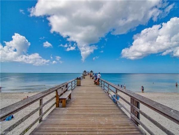 Walk to Beach Naples Vacation Condo 2 Bedrooms Communal Pool