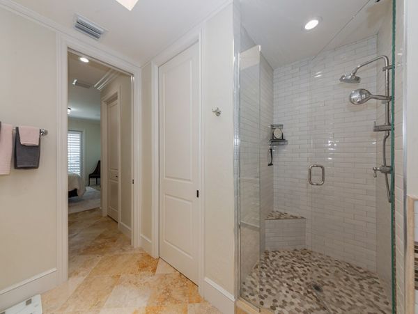 Modern Two Bedroom Vacation Condo in Naples Walk To Beach