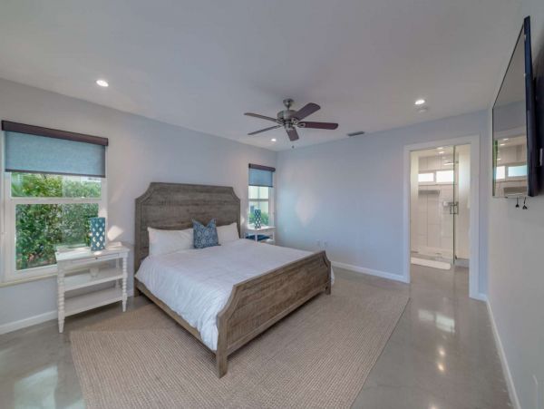 Marco Island Vacation Home Three Bedroom Pool Home Sleeps 7