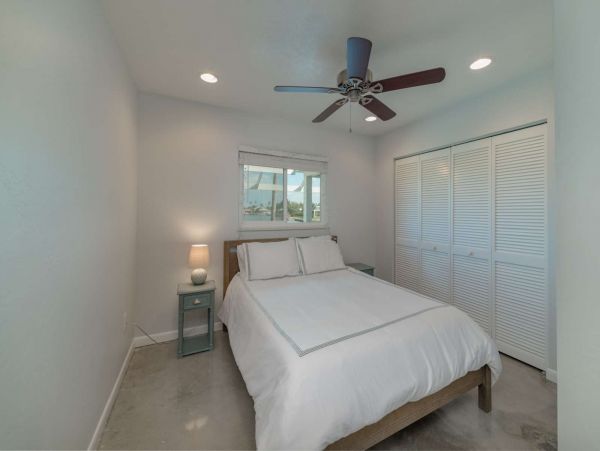 Marco Island Vacation Home Three Bedroom Pool Home Sleeps 7