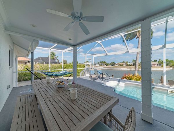 Marco Island Vacation Home Three Bedroom Pool Home Sleeps 7