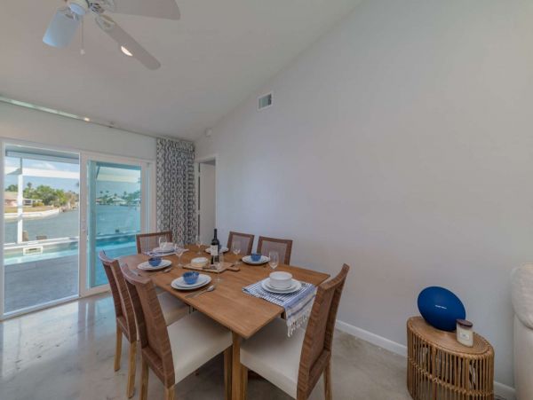 Marco Island Vacation Home Three Bedroom Pool Home Sleeps 7