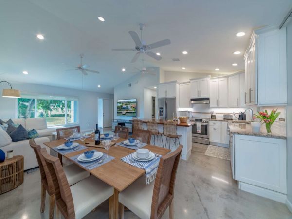 Marco Island Vacation Home Three Bedroom Pool Home Sleeps 7
