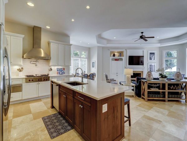 Hilton Head 6 Bedroom Home with Pool & Spa Walk To Beach