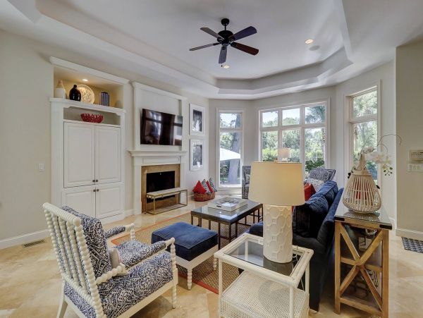 Hilton Head 6 Bedroom Home with Pool & Spa Walk To Beach