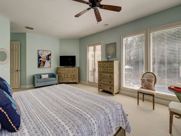 Hilton Head 6 Bedroom Home with Pool & Spa Walk To Beach