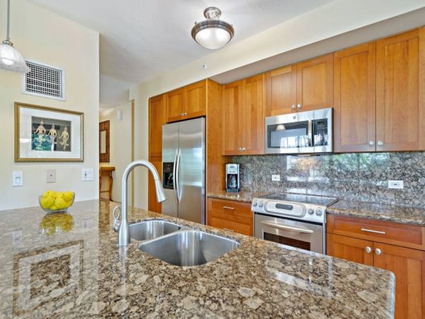 Ocean Views Kaanapali Vacation Condo Four Bedrooms
