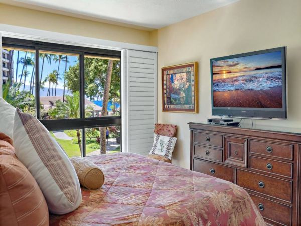 Ocean Views Kaanapali Vacation Condo Four Bedrooms