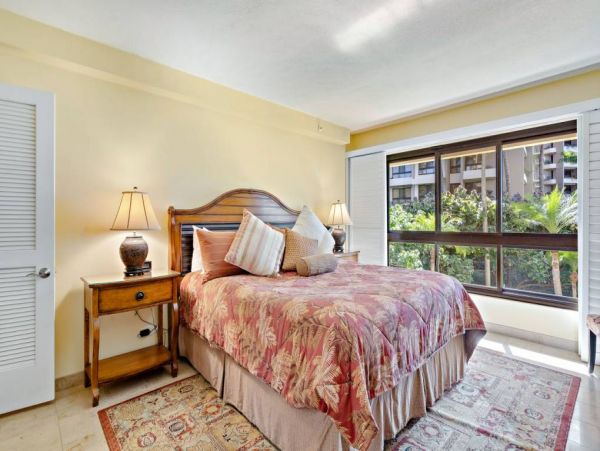 Ocean Views Kaanapali Vacation Condo Four Bedrooms