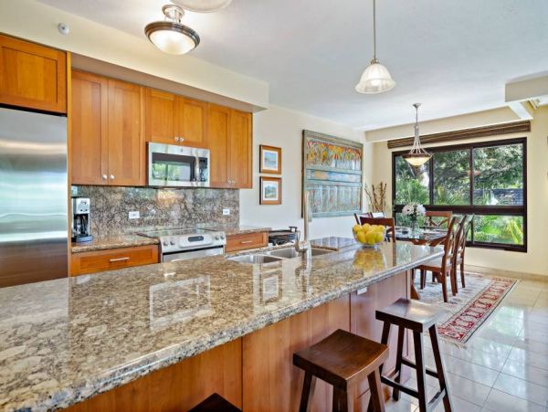 Ocean Views Kaanapali Vacation Condo Four Bedrooms