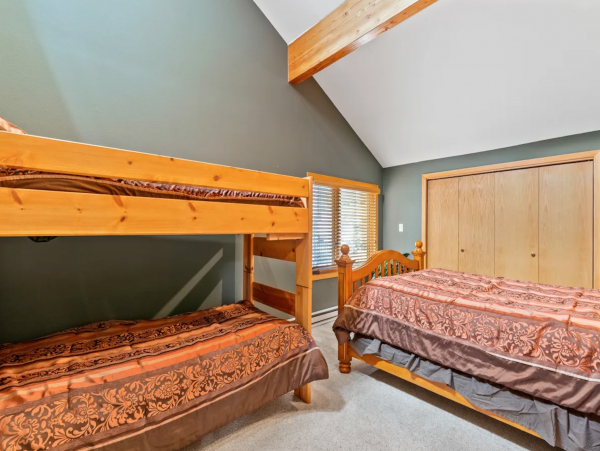 Breckenridge Five Bedroom Ski Home for Rent